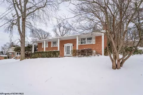 648 Vista Pl, Morgantown, WV 26505
