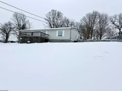 13 Southgate Dr, Fairmont, WV 26554
