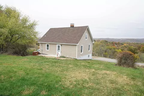 1831 Dry Ridge Rd, Cameron, WV 26033