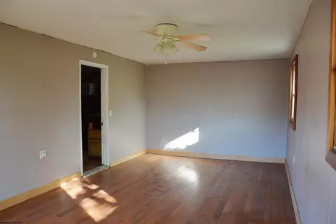 Living - 714 Seneca Trl, Beverly, WV 26253 photo 2 of 4