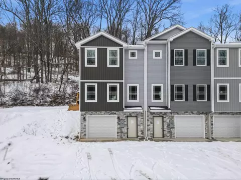 105 Frisco Ln, Bridgeport, WV 26330
