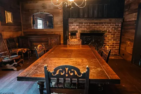 Dining - 4054 Piney Fork Rd, Pine Grove, WV 26419 photo 4 of 6