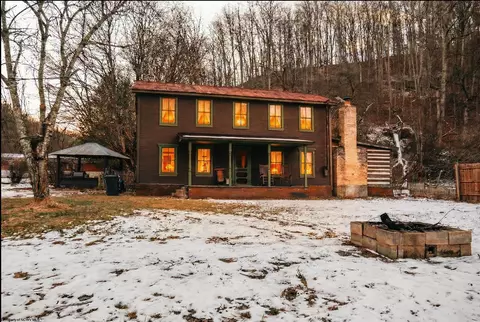 4054 Piney Fork Rd, Pine Grove, WV 26419