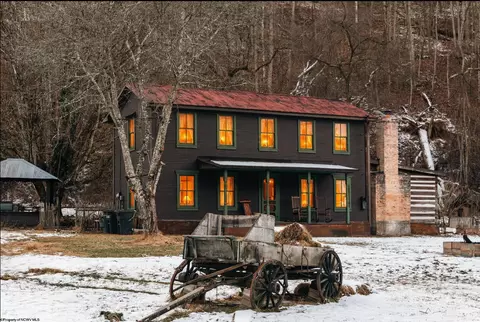 Exterior - 4054 Piney Fork Rd, Pine Grove, WV 26419 photo 3 of 6