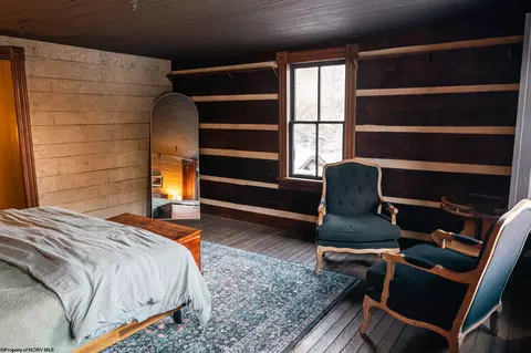 Bedroom - 4054 Piney Fork Rd, Pine Grove, WV 26419 photo 5 of 10