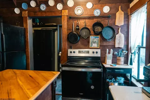 Kitchen - 4054 Piney Fork Rd, Pine Grove, WV 26419 photo 3 of 3
