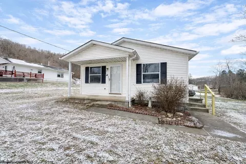 119 Riverview Hts, Weston, WV 26452