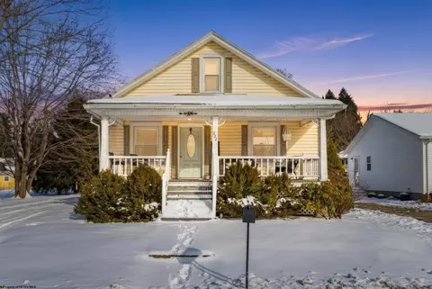 222 Johnson Ave, Bridgeport, WV 26330