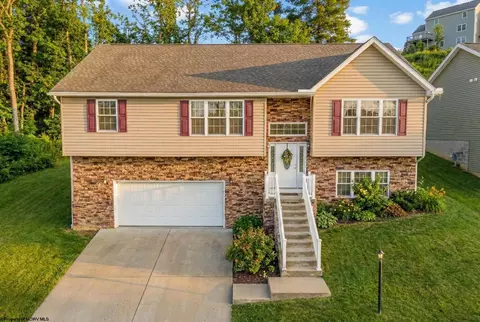 1 Stone Creek Dr, Morgantown, WV 26508