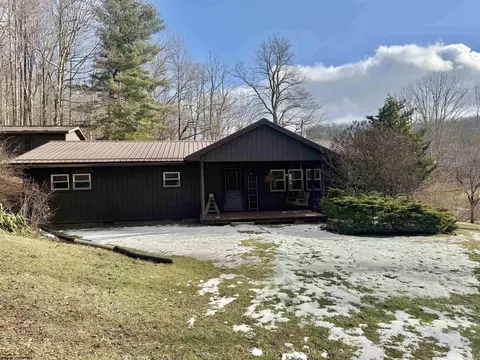 181 Oates Ln, Ellamore, WV 26267