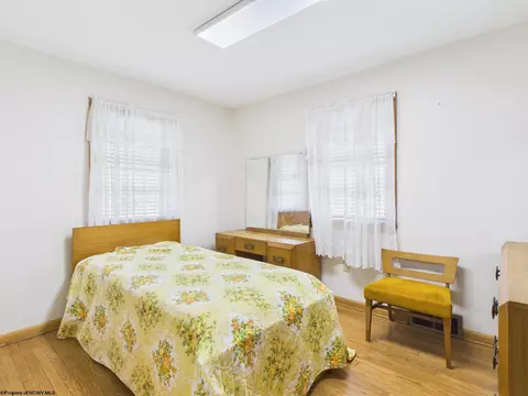Bedroom - 84 Wabash Ave, Philippi, WV 26416 photo 2 of 3