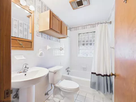 Bath - 84 Wabash Ave, Philippi, WV 26416 photo 1 of 1
