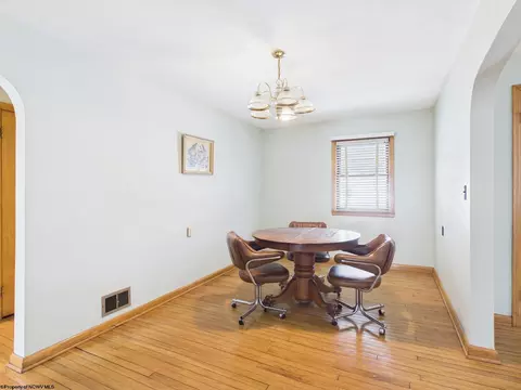 Dining - 84 Wabash Ave, Philippi, WV 26416 photo 1 of 1