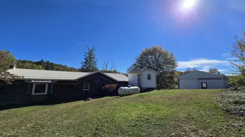 Exterior - 7419 Union Rd, Philippi, WV 26416 photo 3 of 15