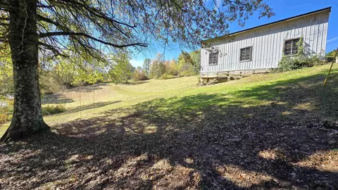 Exterior - 7419 Union Rd, Philippi, WV 26416 photo 7 of 15