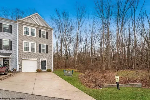 415 Turquoise Ln, Morgantown, WV 26508