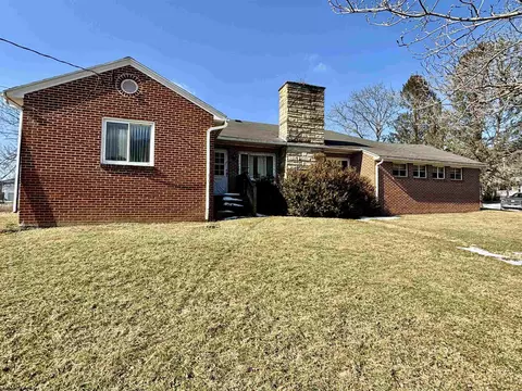 38 Koons Run Rd, Fairmont, WV 26554