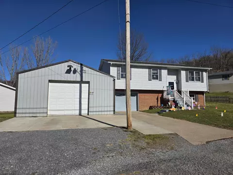 Exterior - 17 Hampton Dr, Lost Creek, WV 26385 photo 3 of 12