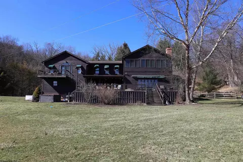 561 Creed Isner Rd, Kerens, WV 26276