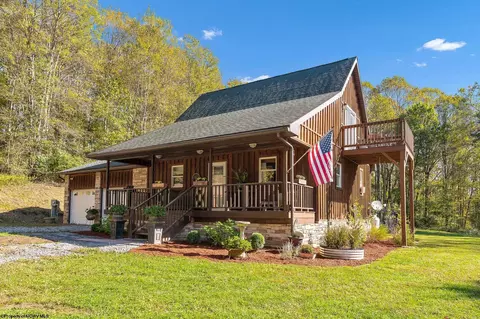 664 Rexroad Farm Rd, Bruceton Mills, WV 26525