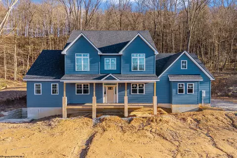 1002 Poplar Dr, Grafton, WV 26354