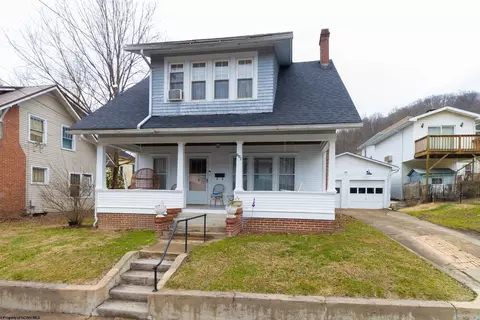 607 Lynn Ave, Weston, WV 26452