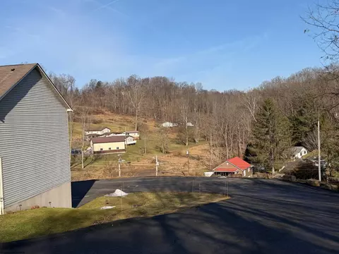 Exterior - 27 Clear Spring Dr, Morgantown, WV 26508 photo 3 of 11