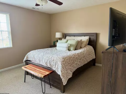 Bedroom - 27 Clear Spring Dr, Morgantown, WV 26508 photo 2 of 4