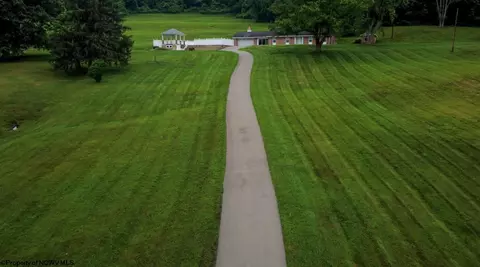 3574 Freedom Hwy, Fairmont, WV 26554