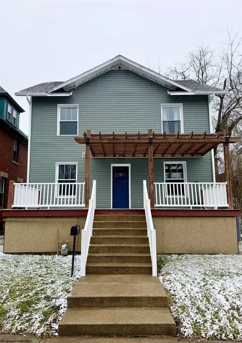 718 Walnut Ave, Fairmont, WV 26554