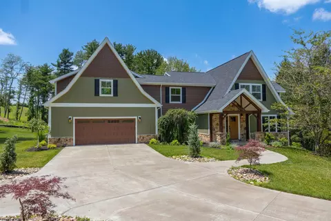 74 Lu Ln, Morgantown, WV 26508