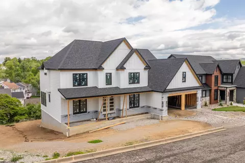 138 Southwind Cir, Morgantown, WV 26508