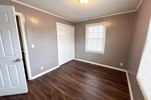 Bedroom - 7 Everson Dr, Philippi, WV 26416 photo 4 of 6