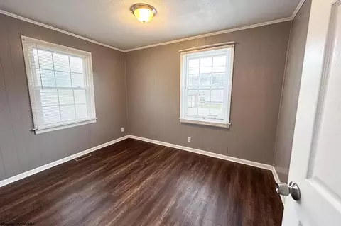 Bedroom - 7 Everson Dr, Philippi, WV 26416 photo 3 of 6