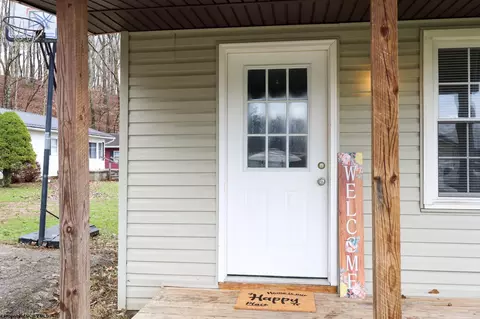 Exterior - 7 Everson Dr, Philippi, WV 26416 photo 3 of 8