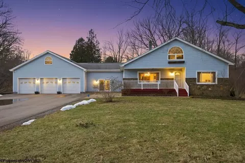 1912 Bunner Ridge Rd, Fairmont, WV 26554