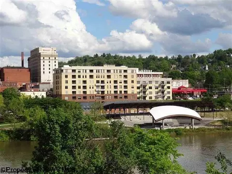 1117 University Ave, Morgantown, WV 26505