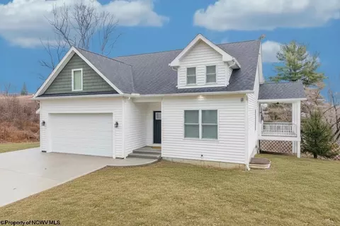 83 Warm Hollow Rd, Morgantown, WV 26508