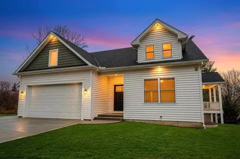83 Warm Hollow Rd, Morgantown, WV 26508