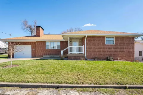 102 Lemont Ct, Fairmont, WV 26554