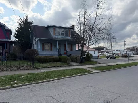 5 Meade St, Buckhannon, WV 26201