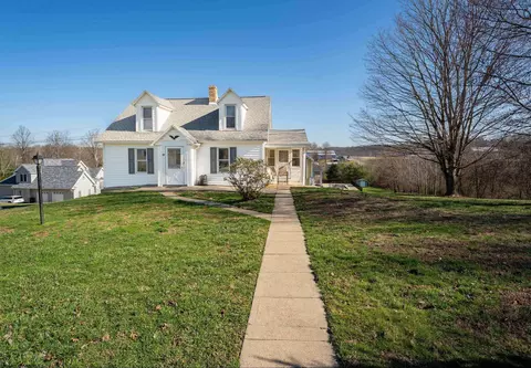 2290 Kingmont Rd, Fairmont, WV 26554
