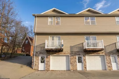 5 Tall Grass Ln, Morgantown, WV 26505