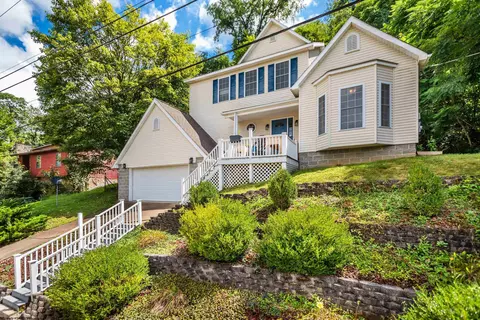 17 Karen Ln, Morgantown, WV 26501