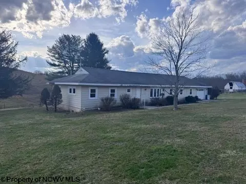 9619 Morgantown Pike, Philippi, WV 26416