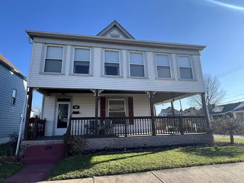 1101 4th St, Moundsville, WV 26041