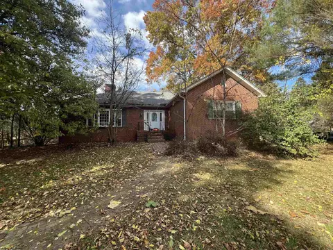 609 Farms Dr, Fairmont, WV 26554