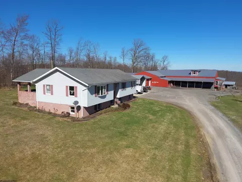 301 Dinkenberger Rd, Kingwood, WV 26537