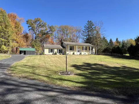 8 Kerens Hl, Elkins, WV 26241