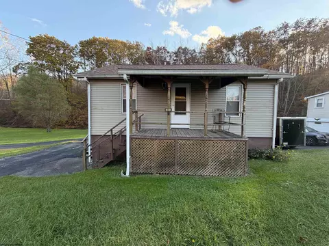 813 Us Hwy 33 West W, Weston, WV 26452